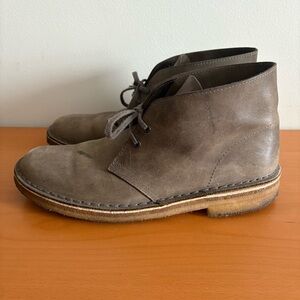 Clarks Originals Men's Tan Desert Chukka Boots